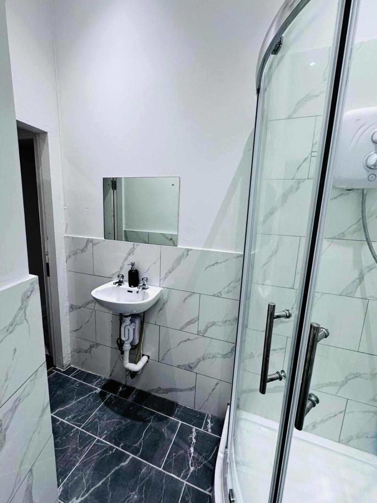 Naas Town - Budget Double Bedrooms Экстерьер фото